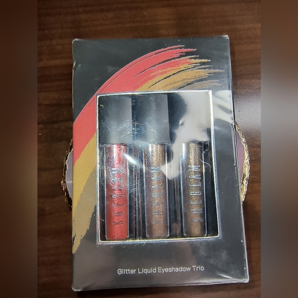 Stila Glitter Liquid Eyeshadow Trio - Red, Gold, Brown - Picture 2 of 3